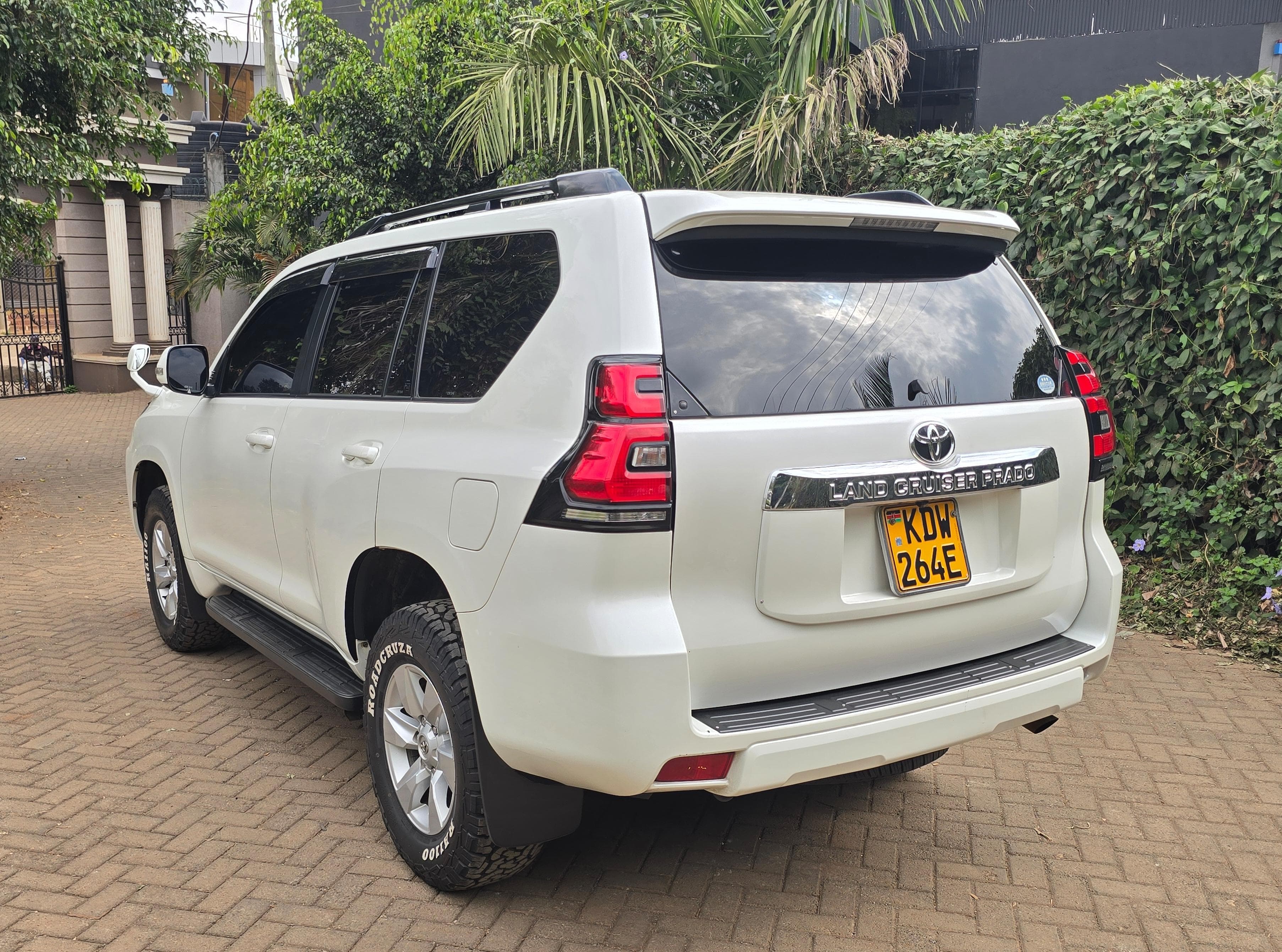 Landcruiser Prado TX